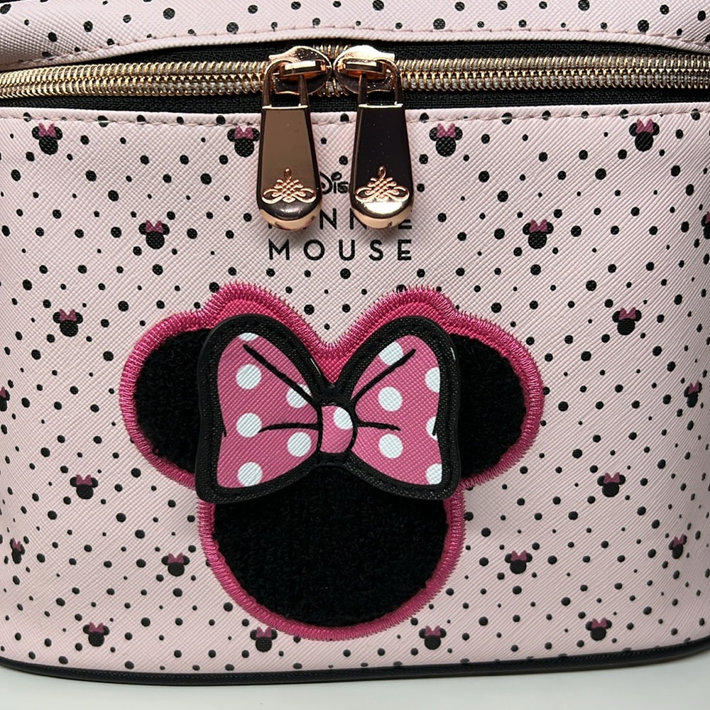 🎀 Minnie pink vanity bag cosmetic train case Disney